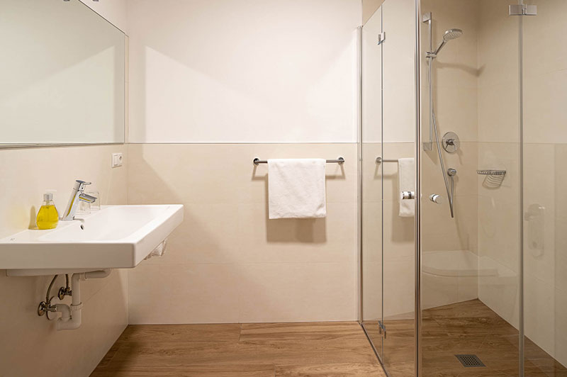 Appartamento tipo UNO - Bagno con doccia Walk-In